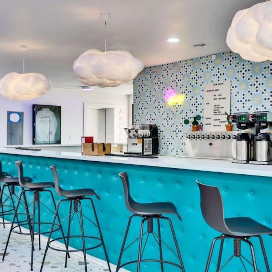 Hotel Mccoy - Art, Libations, Pool Society College Station Eksteriør bilde